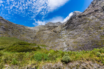 ミルフォードサウンドの山岳風景