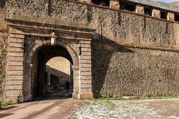 Obraz premium the gate of the castle