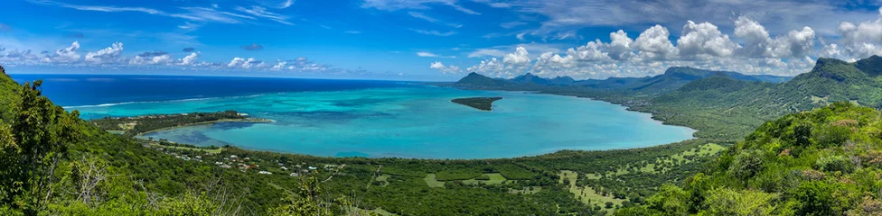 Naadloos Fotobehang Airtex Le Morne, Mauritius Beautiful landscape of Mauritius island with turquoise lagoon