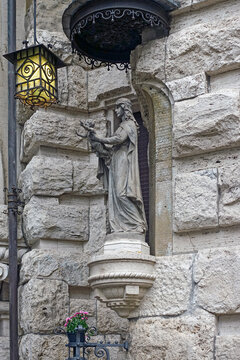 Maria con bambino quartiere Coped&egrave; Roma 1701