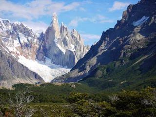 Rideaux tamisants Cerro Torre Chilean Patagonia Andes mountains in sunrise light