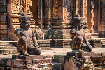 Obraz premium Banteay Srei Hindu Temple located in the area of Angkor Wat, Cambodia
