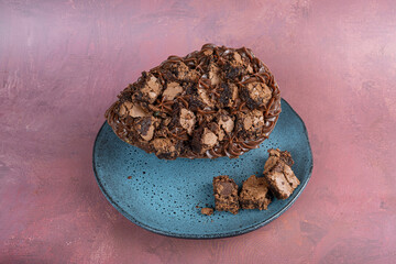Spoon Easter egg with Brazilian truffle filling and brownie topping_6.