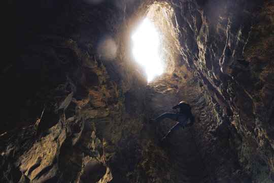 Descenso en una cueva