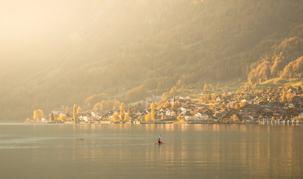 Abendlicht am Brienzersee (Schweiz)