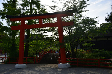朱色が美しい京都の下鴨神社