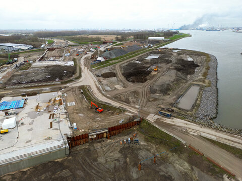 Constructions of a new highway and tunnel in Rotterdam