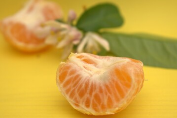 food, fruit, orange, fresh, persimmon, healthy, ripe, sweet, closeup, vegetarian, dessert, nature, diet, organic, wood, tomato, vitamin, juicy, decoration, citrus, green, vegetable, leaf, natural, hea