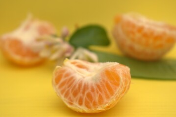 food, fruit, orange, fresh, persimmon, healthy, ripe, sweet, closeup, vegetarian, dessert, nature, diet, organic, wood, tomato, vitamin, juicy, decoration, citrus, green, vegetable, leaf, natural, hea
