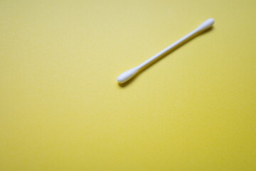 めんぼう　衛生用品　コピースペースあり © T A