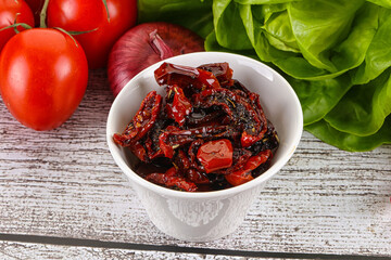 Dry tomato in olive oil