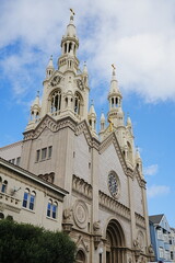 Fototapeta na wymiar Saints Peter and Paul Church in San Francisco, USA - アメリカ サンフランシスコ 聖ピーター&ポール教会