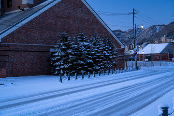 早朝の函館煉瓦倉庫