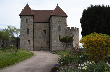 Fototapeta na wymiar Le château de Couches, en Bourgogne