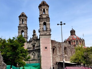 Fototapeta premium Iglesia de San Hipólito y San Casiano in Mexiko Stadt (Mexiko)