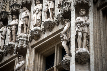 detail of the facade of the city hall of brussels - belgium - 749887977