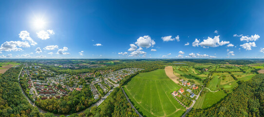 Luftaufnahme des Donauwörther Stadtteil Parkstadt am Schellenberg, 360 Grad Rundblick