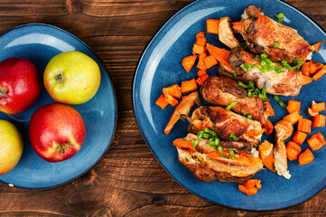 Meatloaf with apples and sweet potatoes.