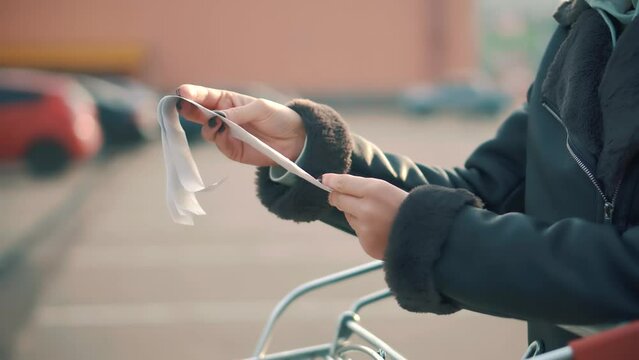 Family budget calculation on inflation or recession time	