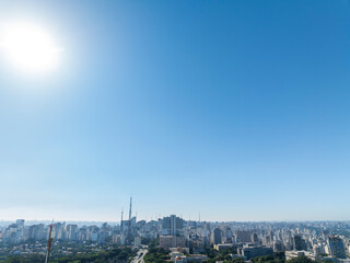 Fototapeta premium Foto aérea da região de Pinheiros em São Paulo, proxima ao cemitério do Araxá e tambem da avenida Paulista