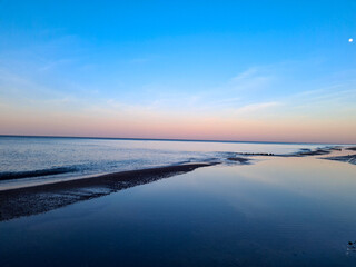 plaża bałtyk zachód słońca