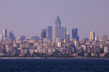 Obraz premium Evening view of the city. Sunset sky and beautiful landscape.