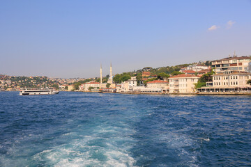 Fototapeta premium Cityscape View from the water to buildings in the city of Istanbul 