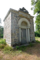 Denkmal für teure Verstorbene (Katakombe)