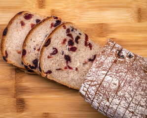 bread with cranberry