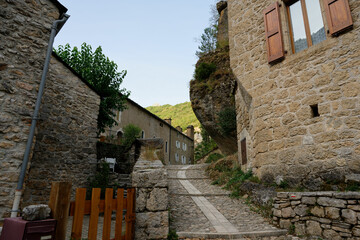 Fototapeta na wymiar Village troglodytique de Castelbouc - Sainte-Enimie - Gorges du Tarn - Lozère