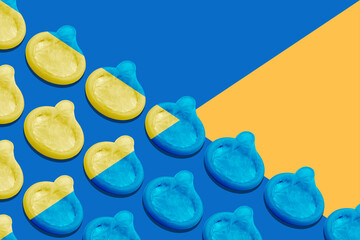 Pattern with group of condoms	