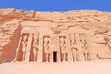 エジプト アブシンベル 神殿 ラムセス2世 小神殿
Egypt Abu Simbel Ramses II