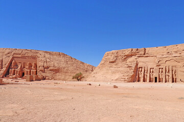 エジプト アブシンベル 神殿 ラムセス2世
大神殿 小神殿
Egypt Abu Simbel Ramses II