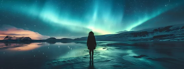 Photo sur Plexiglas Aurores boréales A dancing northern aurora lights panorama nature landscape at north pole.
