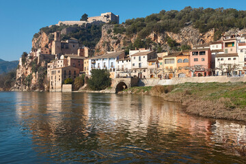 Fototapeta na wymiar Historic village with medieval castle. Miravet, Tarragona. Catalunya, Spain