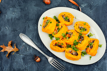 Pumpkin rolls with mushrooms