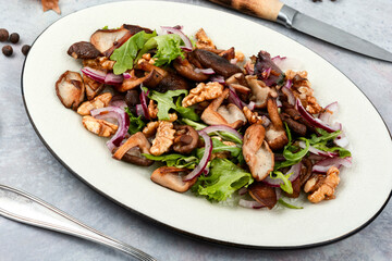 Roasted mushroom salad
