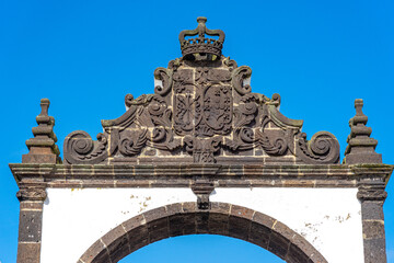Fototapeta premium detail from above of the arch of the city gates of Ponta Delgada-São Miguel-Açores-Portugal.