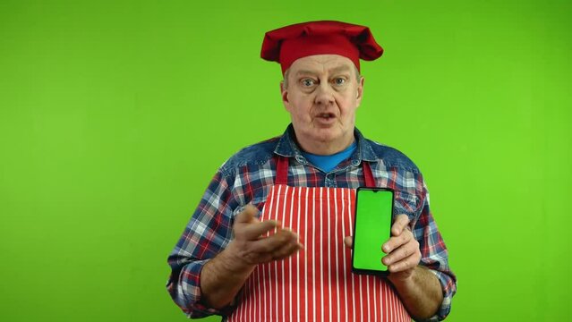 Chef makes video lesson tells interesting recipe.