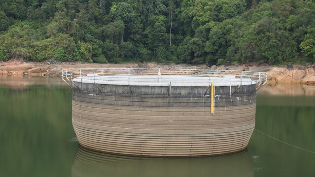A hydroelectric power station dam