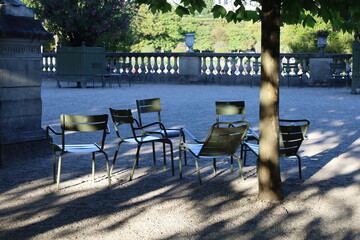 Luxembourg's gardens  , flowerbeds and statues