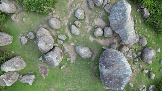D&oacute;lmen Ora&ccedil;&atilde;o Florian&oacute;polis Barra Lagoa Concei&ccedil;&atilde;o Mole Hist&oacute;ria Arqueologia Monumento Pedras Cultur Energia Turismo Antiguidade Tradi&ccedil;&atilde;o Ritual Ilha Brasil Preserva&ccedil;&atilde;o Patrim&ocirc;nio Descoberta