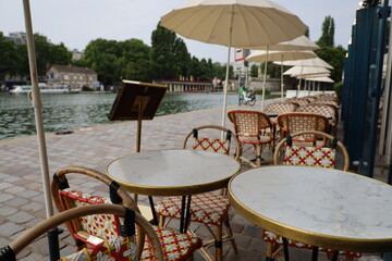 brasserie terrace on the Ourcq Canal embankments 