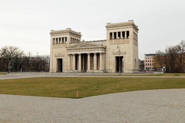 Propyläen am Königsplatz, München, Bayern