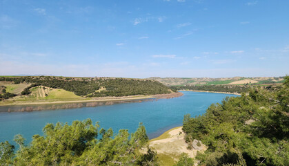 Obraz premium Catalan Dam Lake on Seyhan River in Sayca, Adana