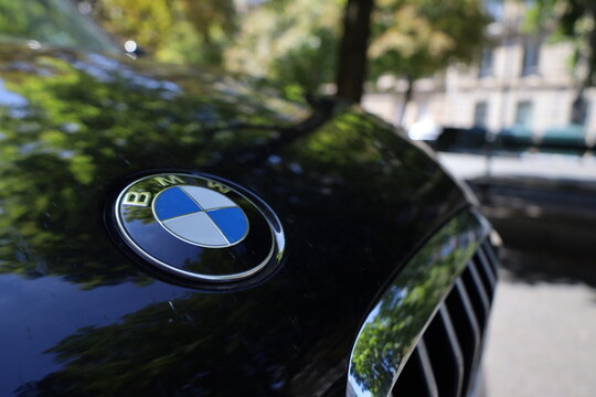 paris france 05 05 2023 : expensive car brand  logo ,  BMW