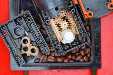 Brewing unit, defective gears of a fully automatic coffee machine