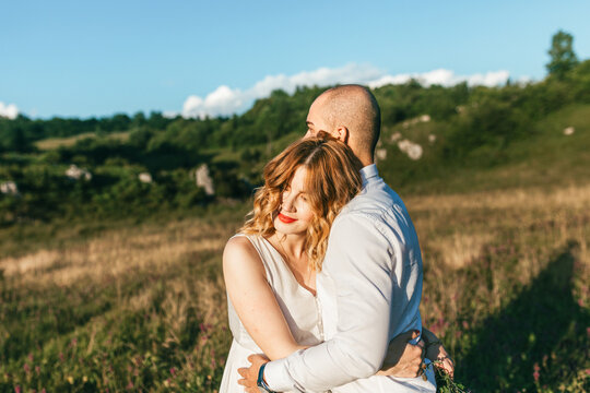 Woman calmly leaning&nbsp;on man`s shoulder