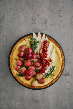 Fresh fruit tart with vanilla pastry cream