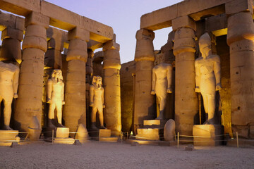 エジプト ルクソール ルクソール神殿 
Egypt Luxor Luxor Temple